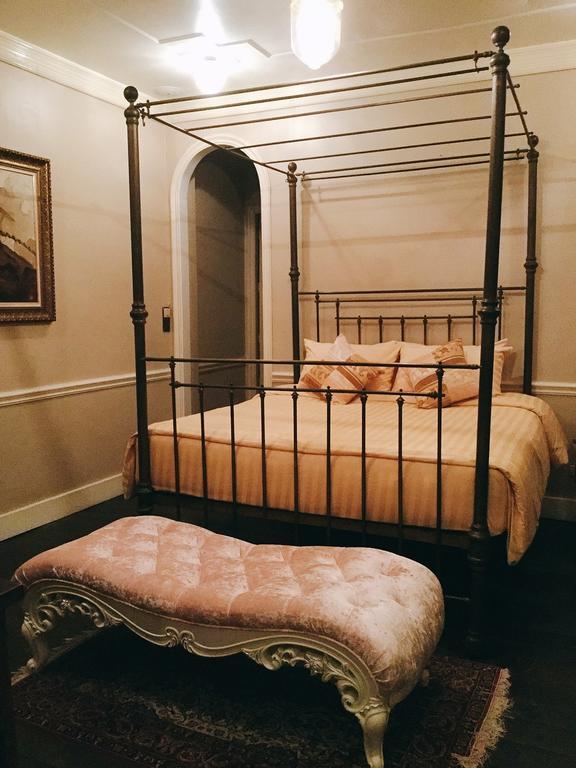 Eugenia Hotel & Spa Бангкок Экстерьер фото